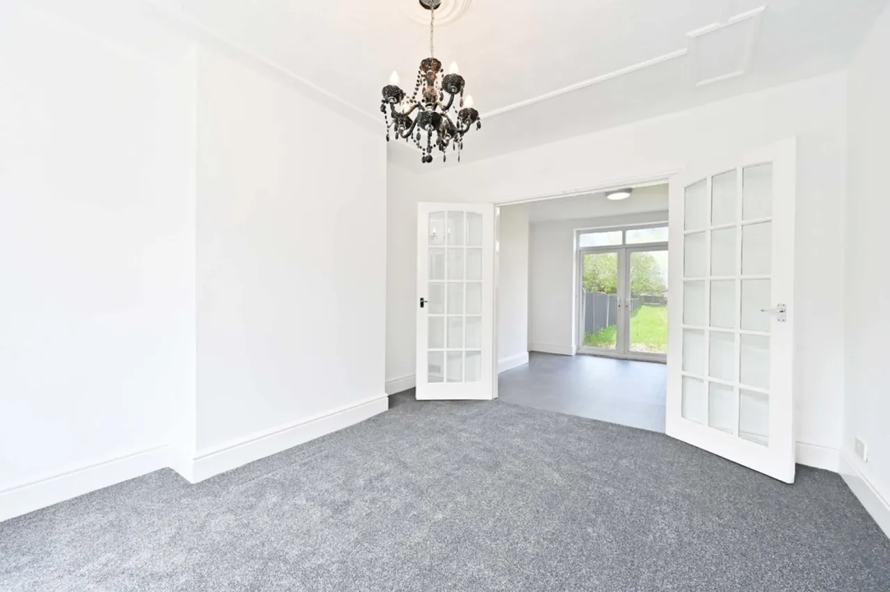 Werrington Road, Bucknall, Stoke-on-Trent, photo 3