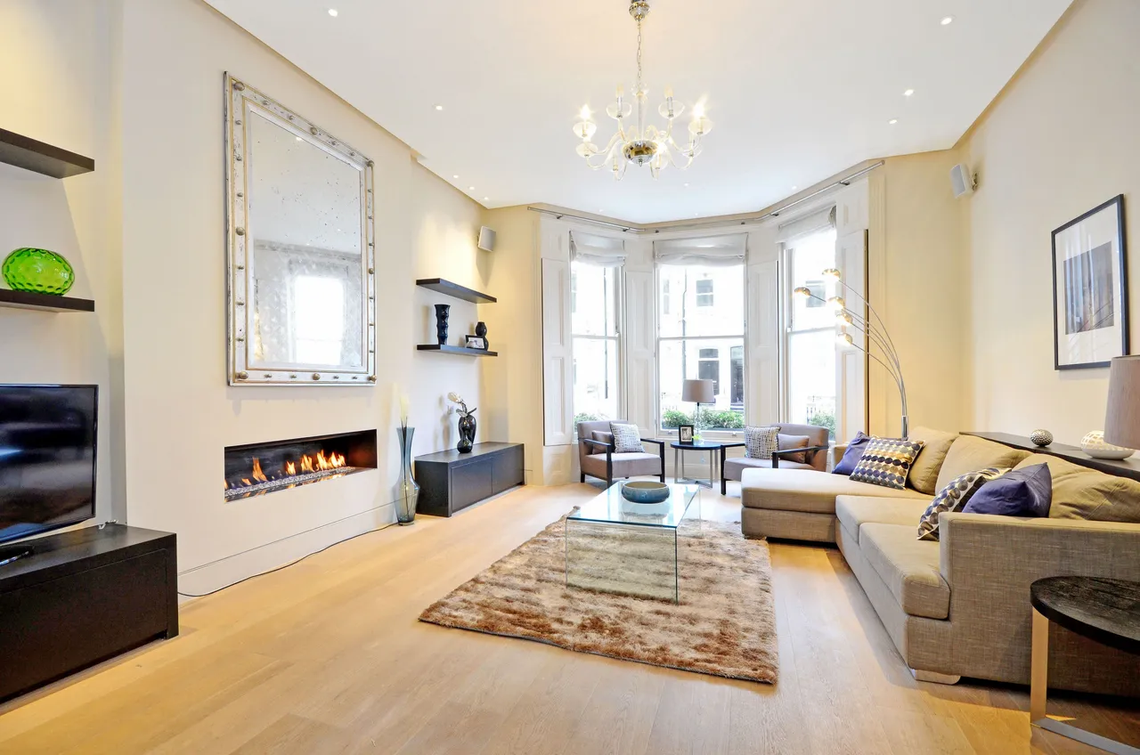 2 bed flat for sale, London, SW10