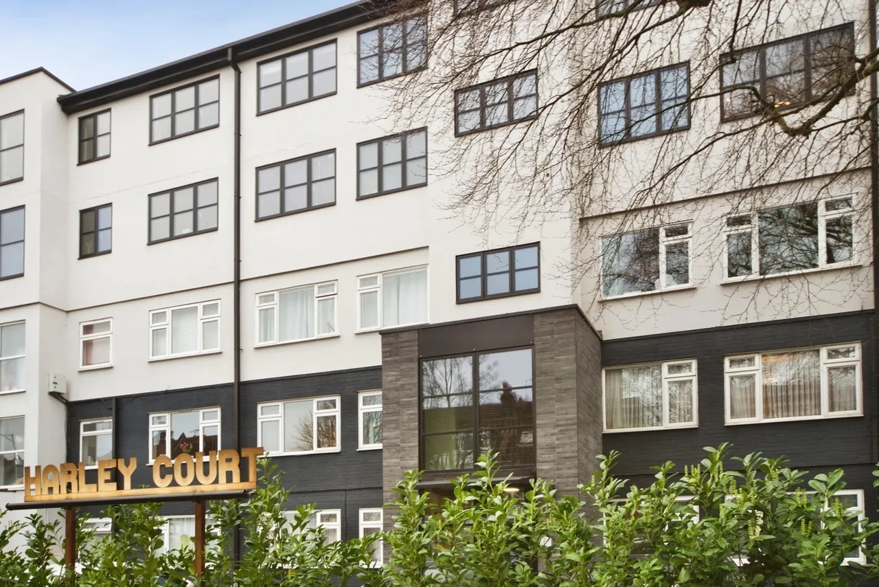 2 bed flat for sale — Blake Hall Road, London, E11