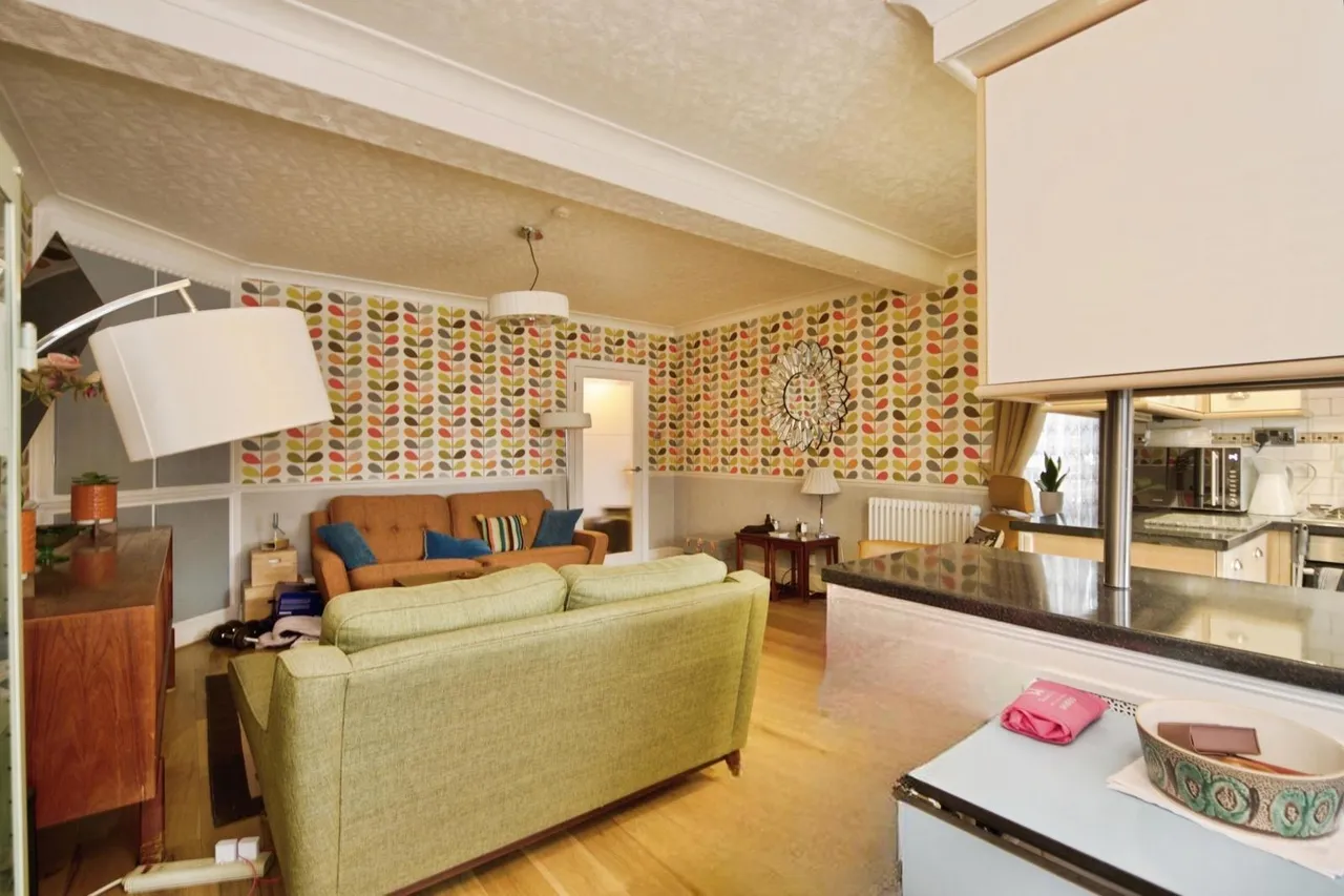 Blake Hall Road, London, E11, photo 19