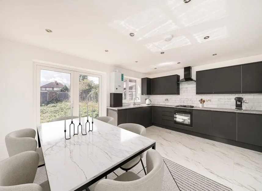 Hook Rise South, Surbiton, KT6, photo 3