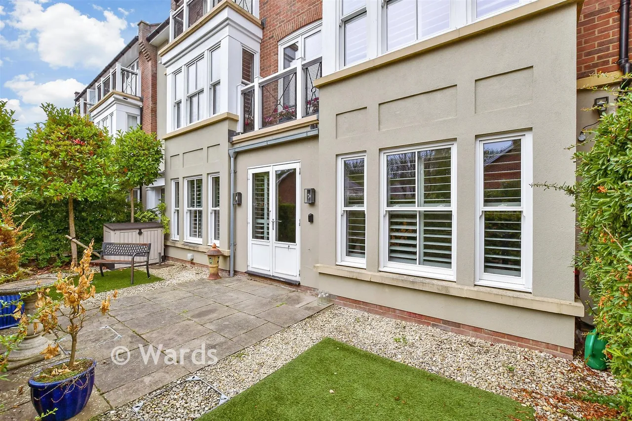 Shoesmith Lane, Kings Hill, ME19, photo 3