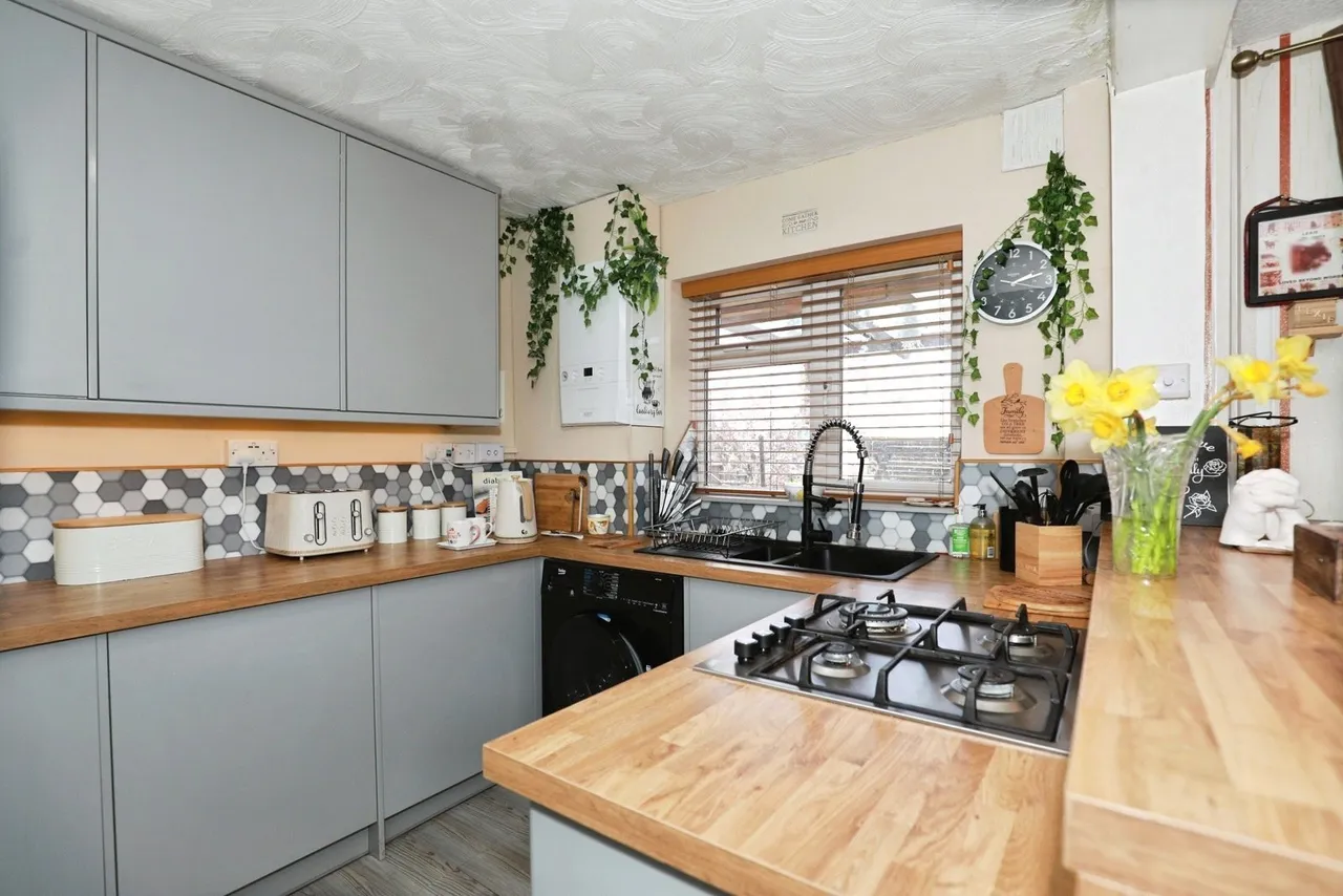 Brindley Avenue, Winsford, Cheshire, CW7, photo 5