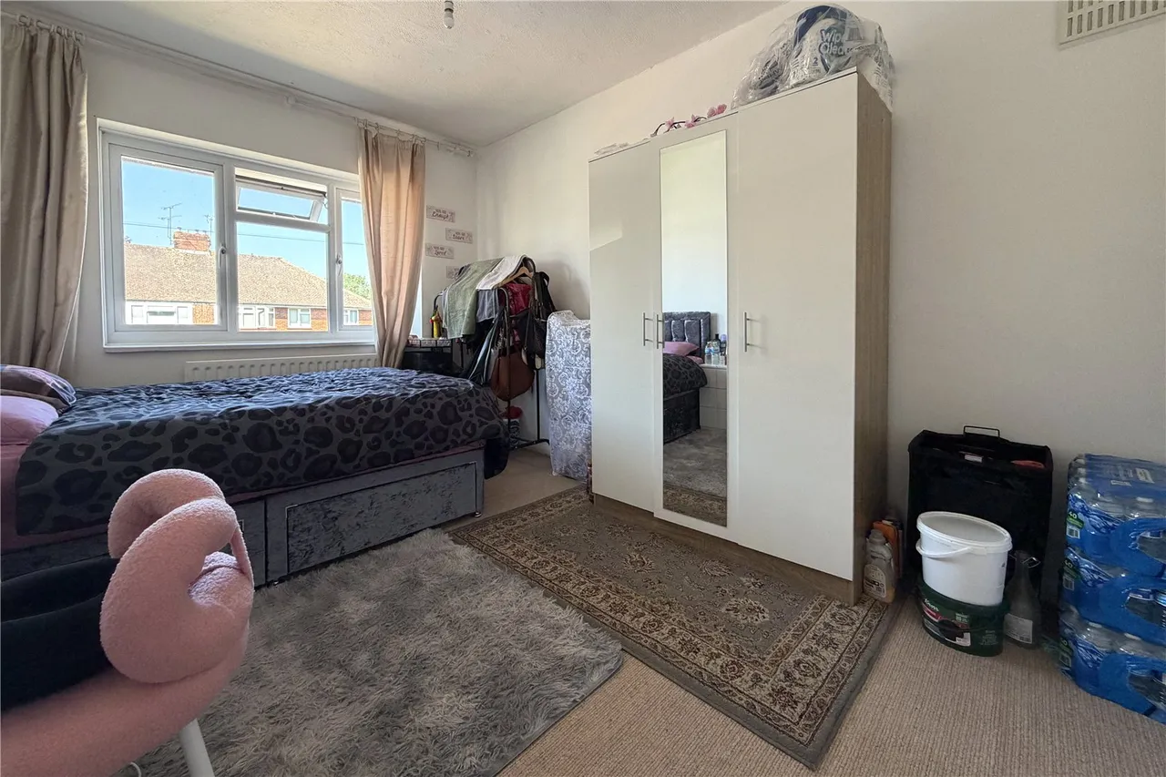 Stubbs Moor Road, Farnborough, Hampshire, GU14 8RH, photo 6