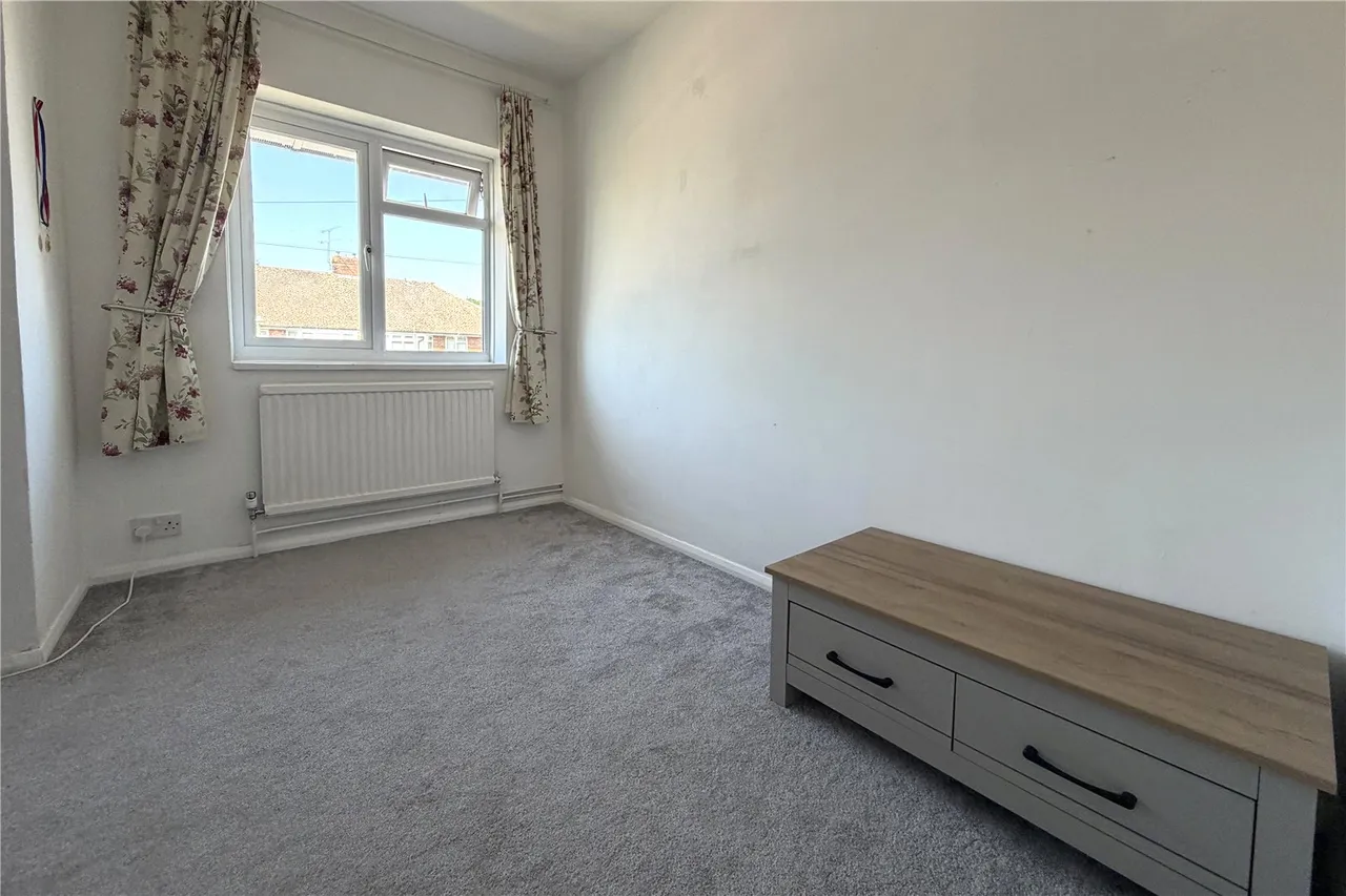 Stubbs Moor Road, Farnborough, Hampshire, GU14 8RH, photo 7
