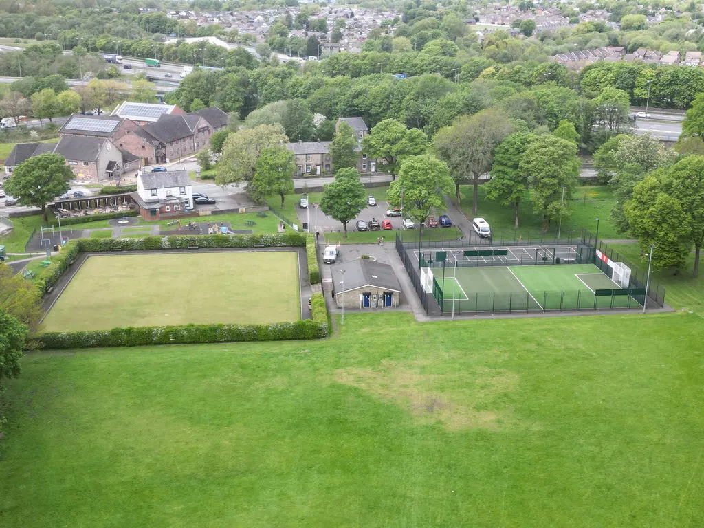Newhey Road Milnrow, Rochdale OL16 4JF, photo 11