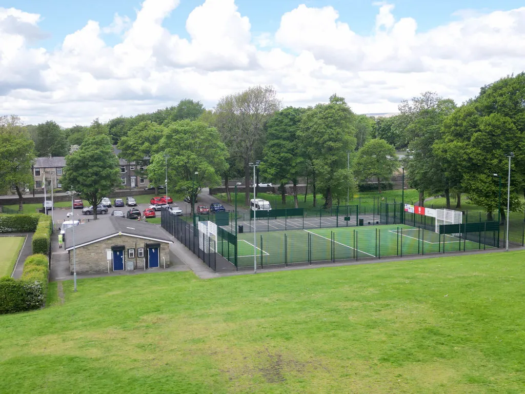 Newhey Road Milnrow, Rochdale OL16 4JF, photo 10