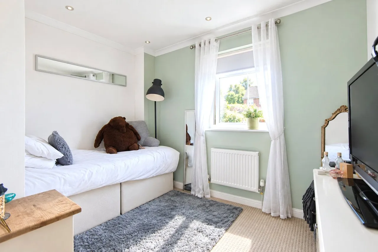 Great Marlow, Hook, Hampshire, RG27 9UA, photo 11