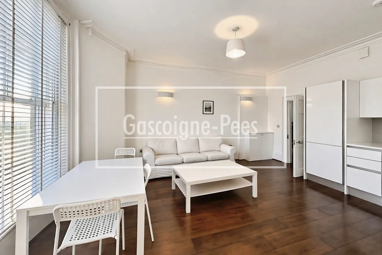 2 bed flat to rent, Kings Road, Reading, RG1