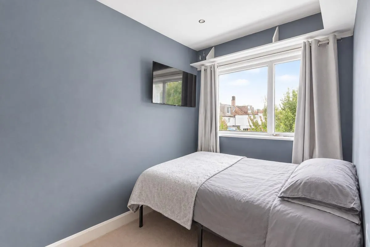 Wendell Road, London, W12, photo 19