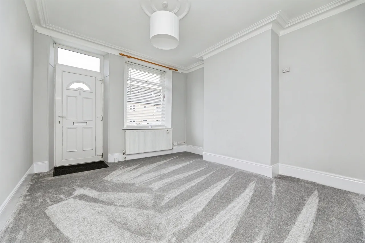 Watson Street, Hoyland, S74, photo 2
