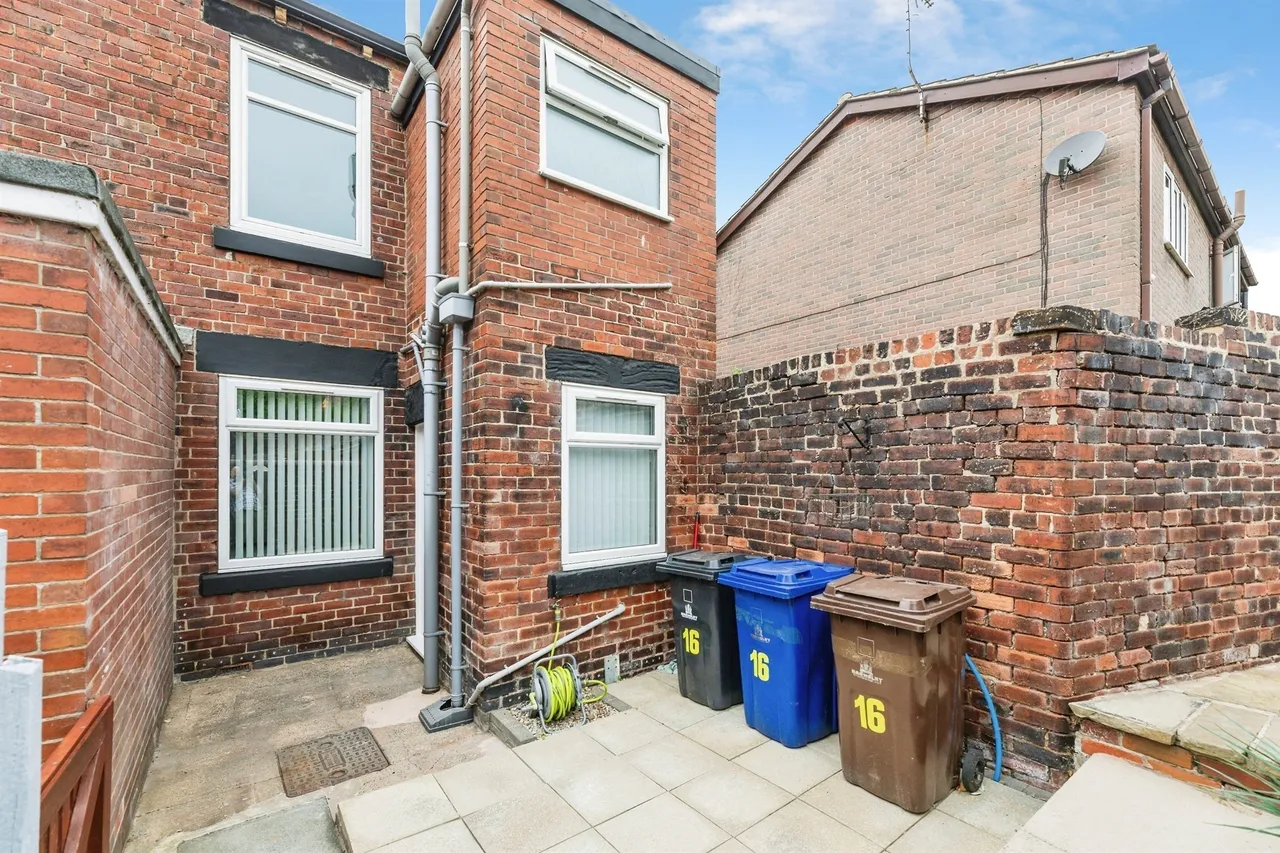 Watson Street, Hoyland, S74, photo 17