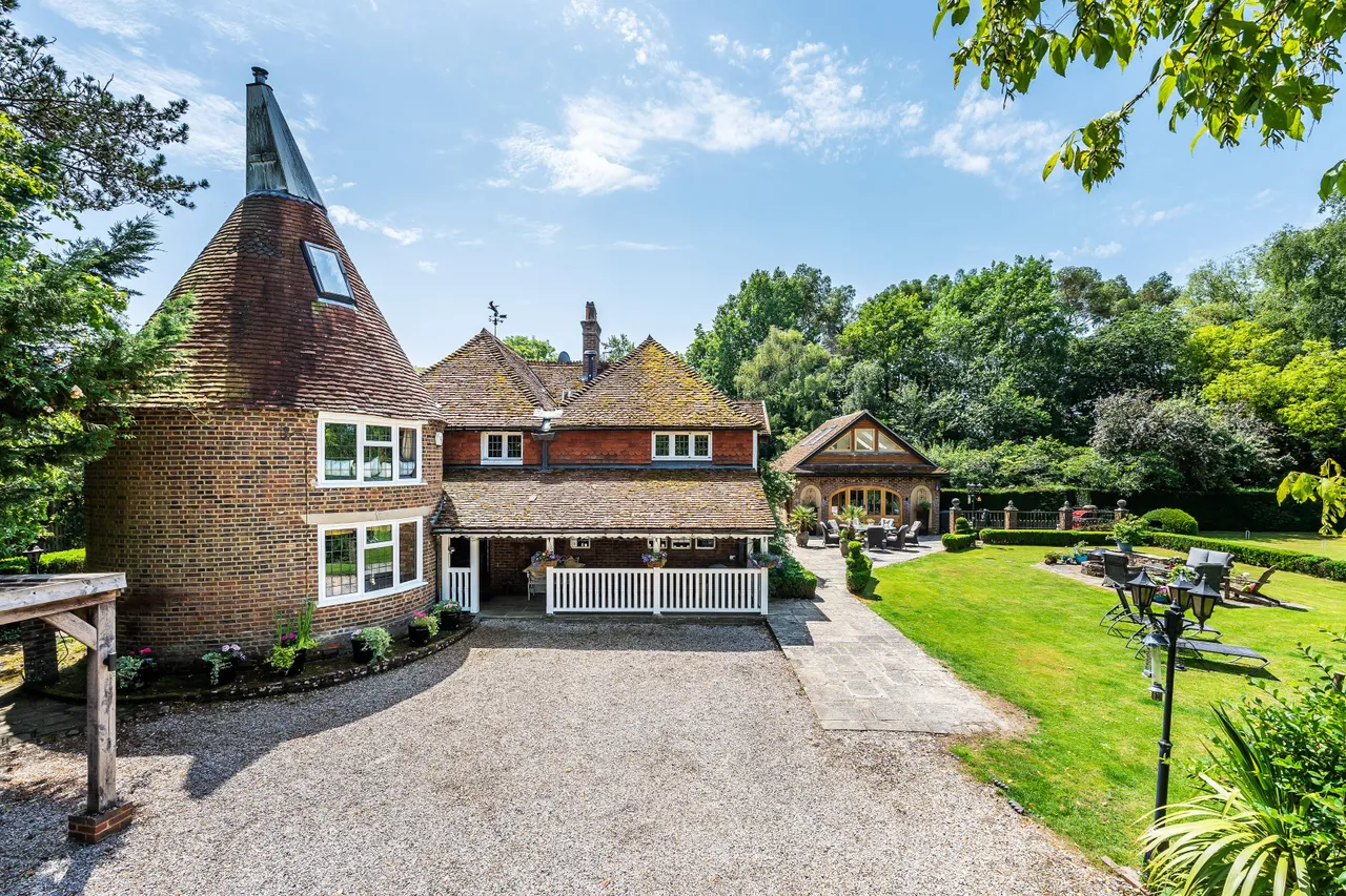 Pikes Lane, Crowhurst, RH7, photo 4