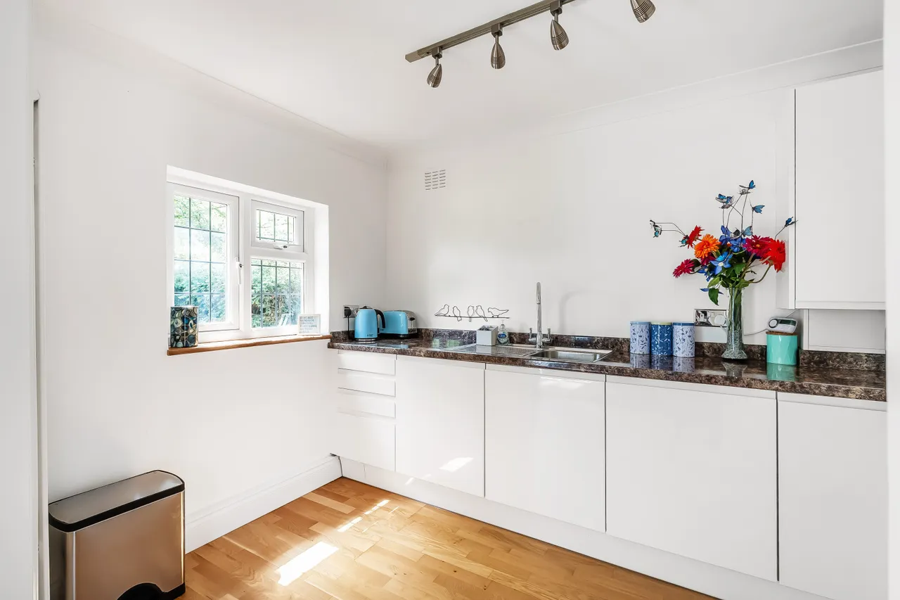 Pikes Lane, Crowhurst, RH7, photo 20