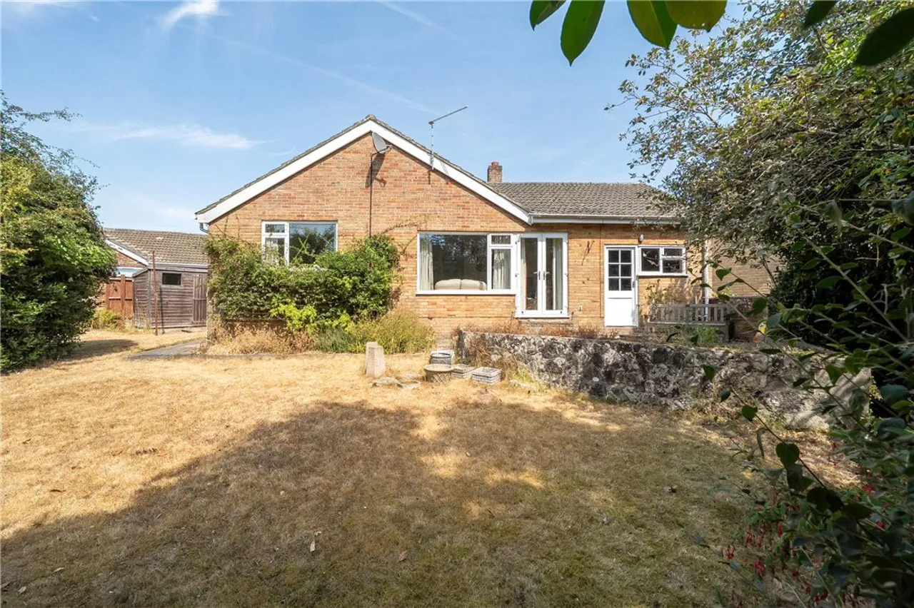 Cupernham Close, Romsey, SO51, photo 2