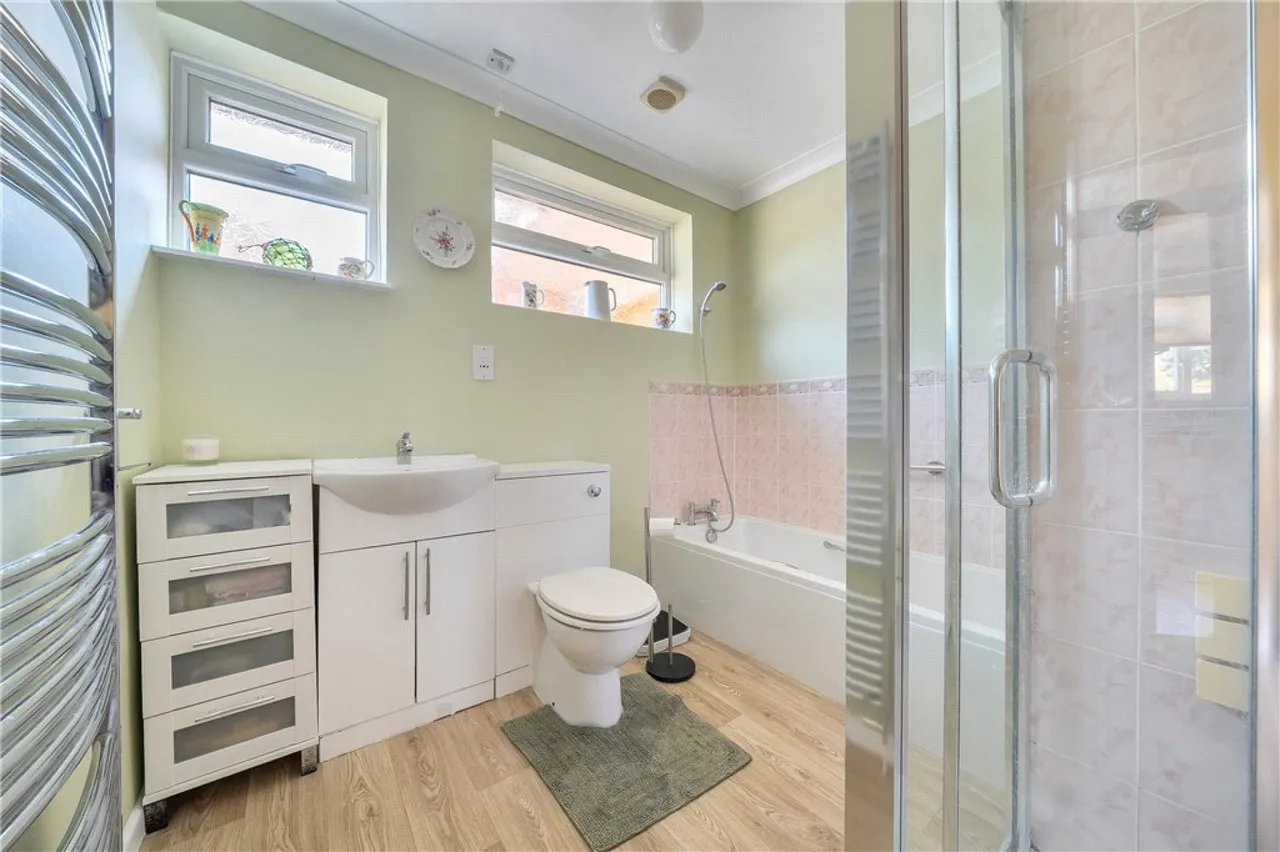 Cupernham Close, Romsey, SO51, photo 11