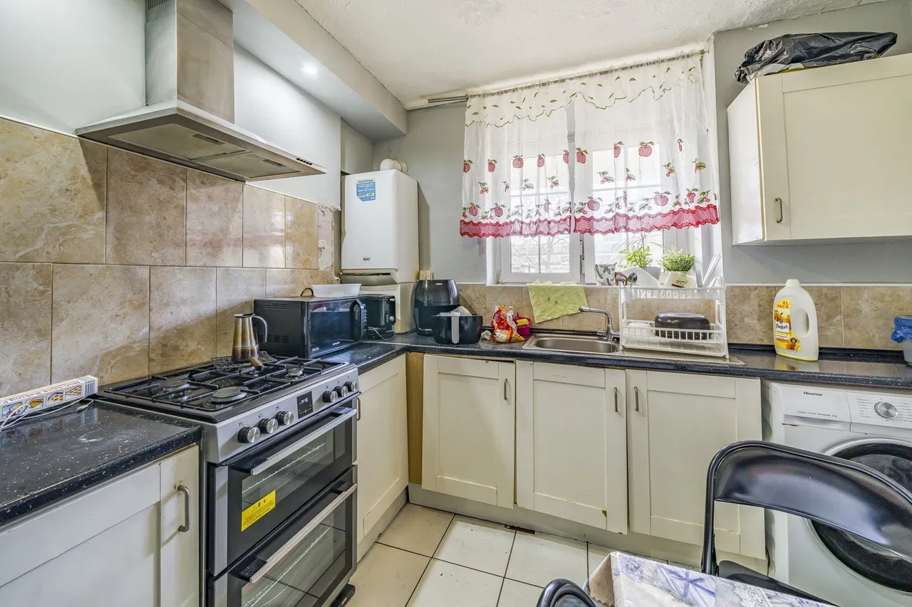 Peckham Road, SE5, photo 11