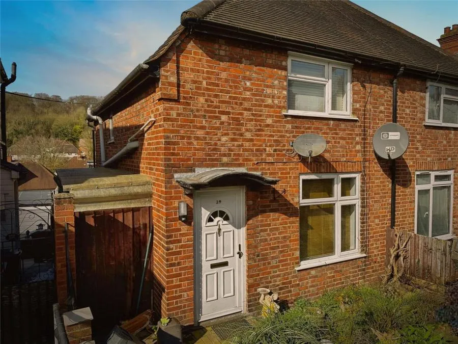 2 bed house for sale, Wayside, High Wycombe, HP13
