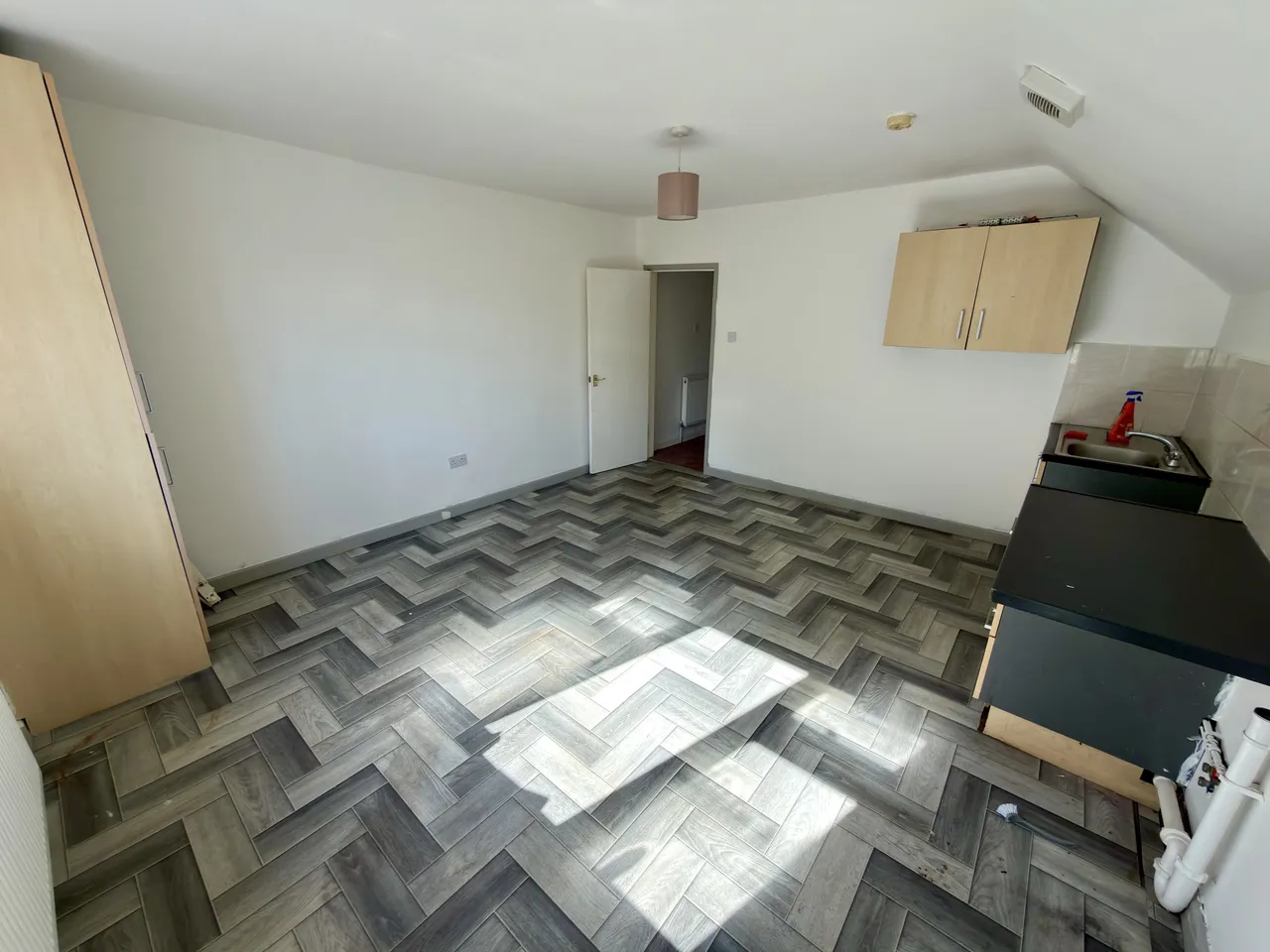 Lower Prestwood Road, WOLVERHAMPTON, photo 4