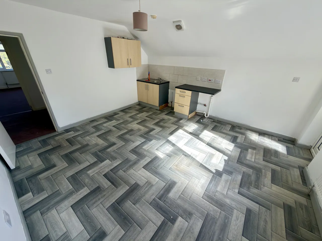 Lower Prestwood Road, WOLVERHAMPTON, photo 2