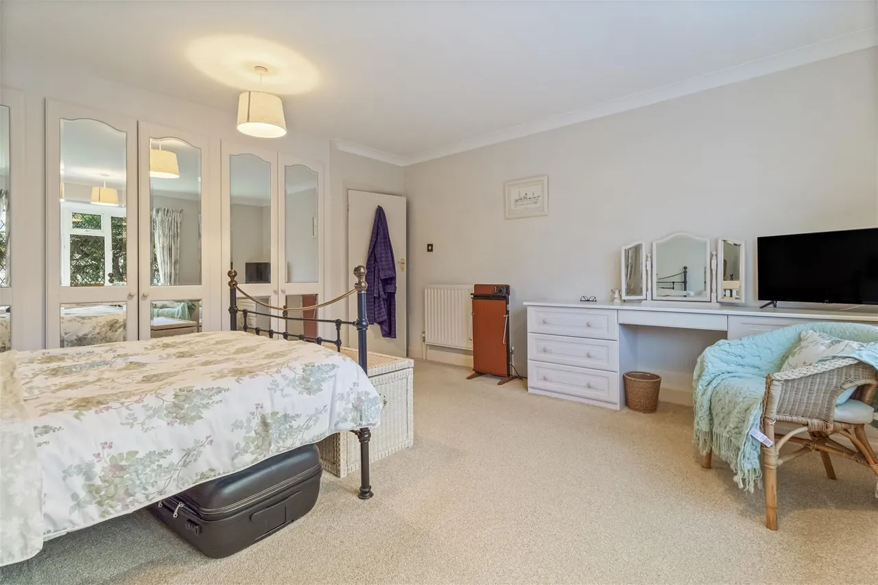 West Park Lane, Goring-By-Sea, Worthing, photo 28