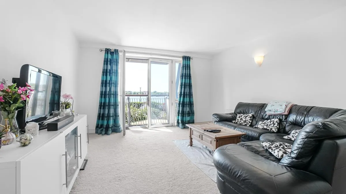 2 bed flat to rent — Westferry Road, London, E14 8NG