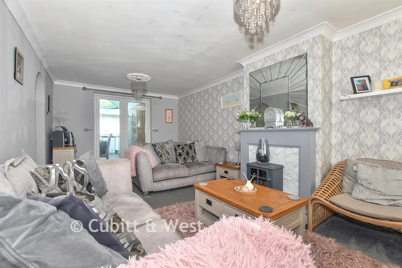 Stockheath Way, Leigh Park, PO9, photo 3