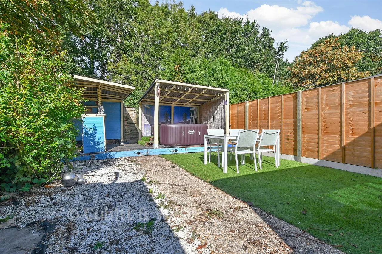 Stockheath Way, Leigh Park, PO9, photo 2