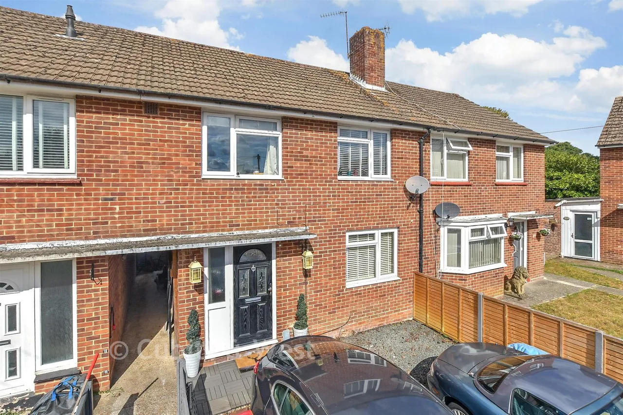 3 bed house for sale, Stockheath Way, Leigh Park, PO9