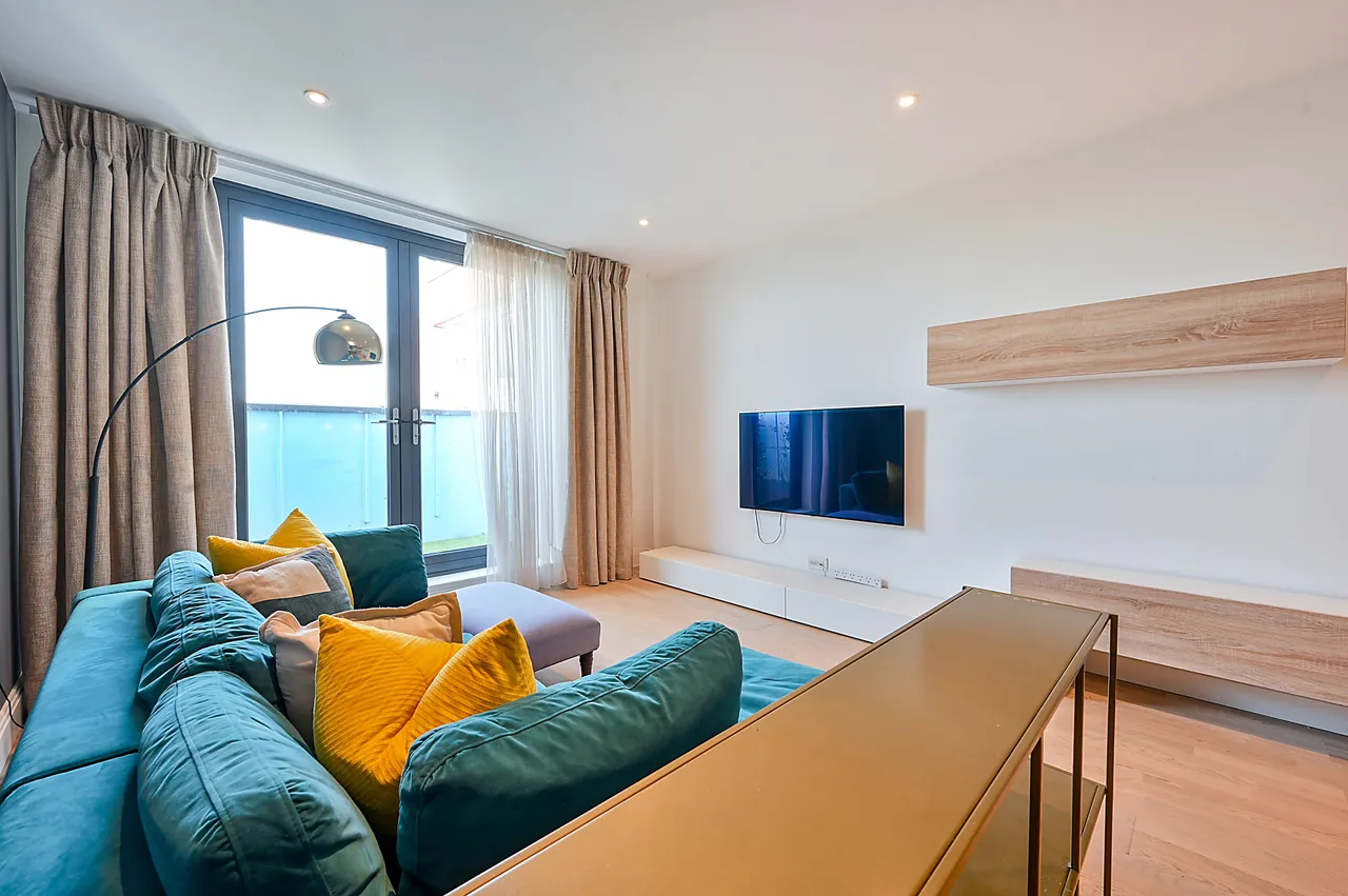 Flat 75, New Malden House, photo 11