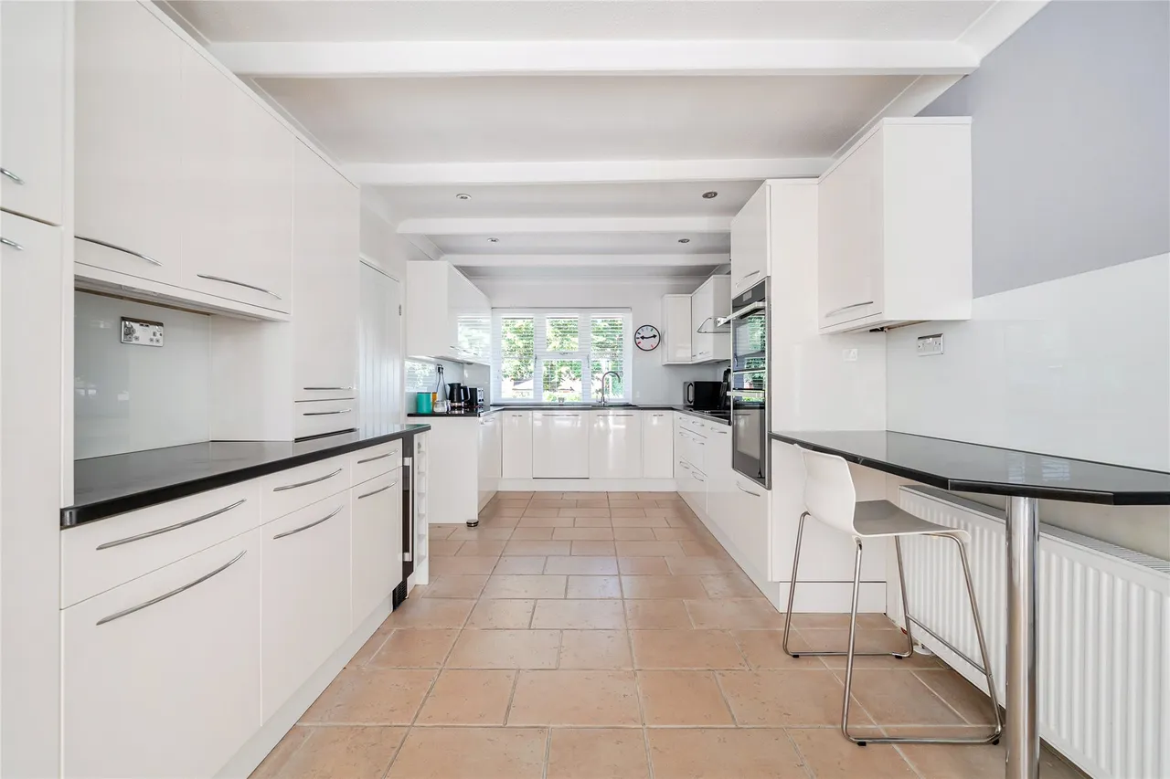 Parkway, Camberley, GU15, photo 5