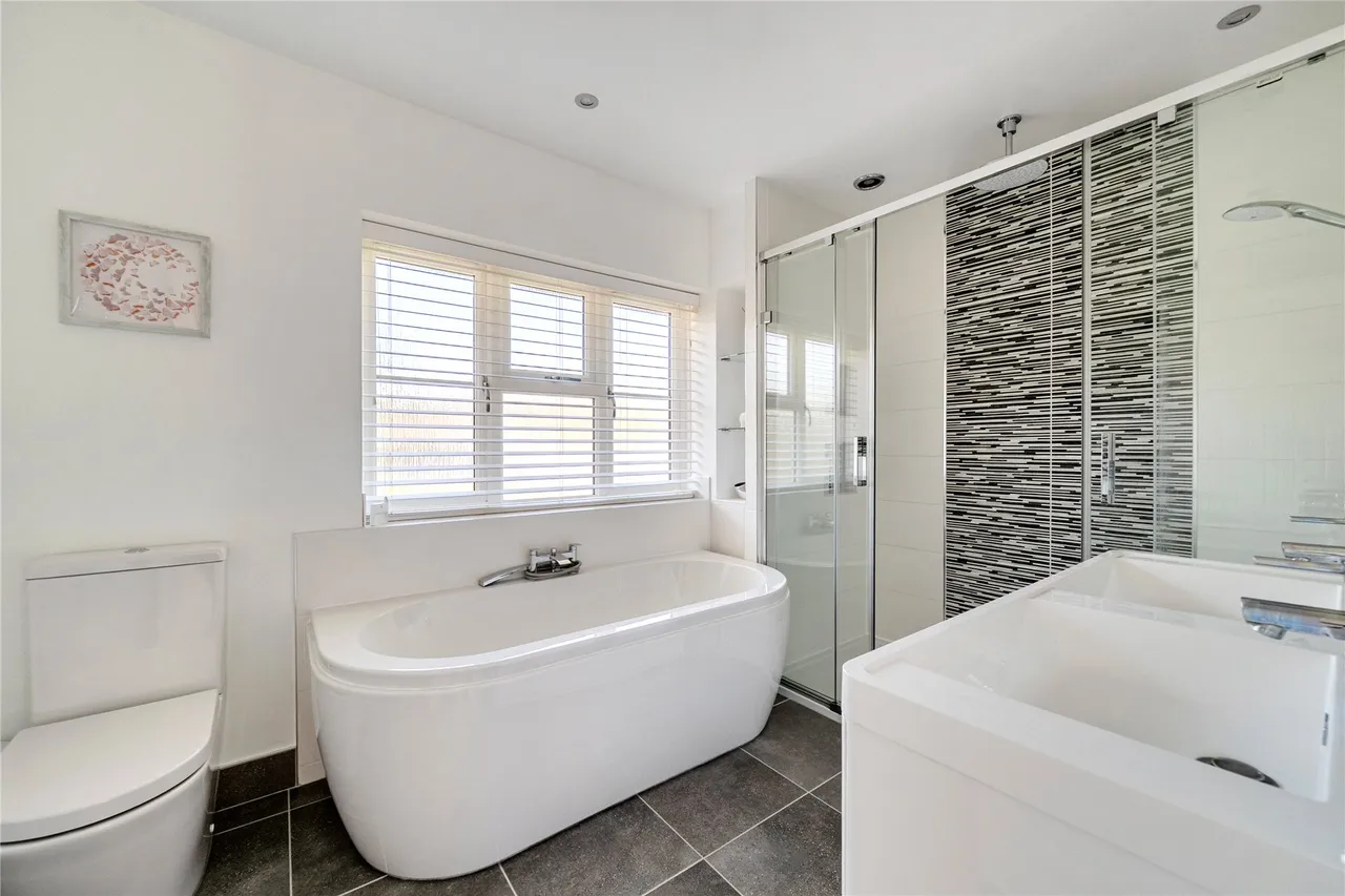 Parkway, Camberley, GU15, photo 13
