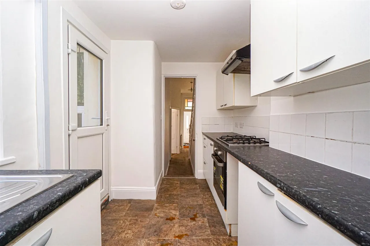 Calvert Road, Hastings, photo 15
