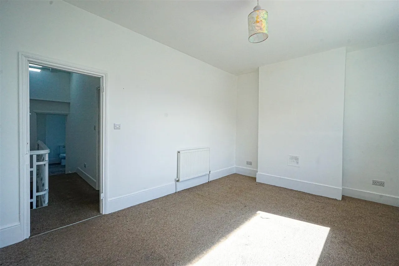 Calvert Road, Hastings, photo 7