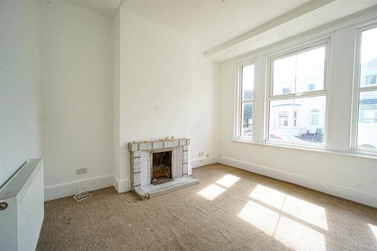 Calvert Road, Hastings, photo 2