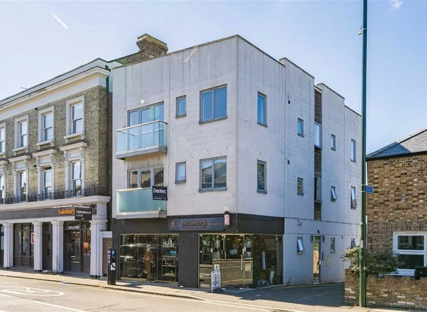 1 bed flat for sale — High Street, Hampton Wick, KT1