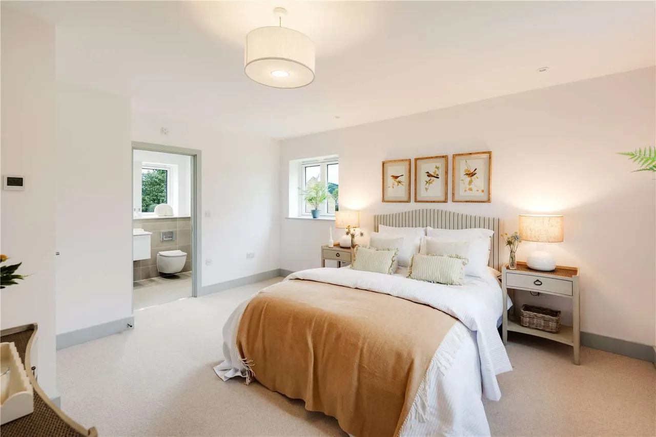 Manor Court, Market Lane, Greet, Cheltenham, GL54 5BJ, photo 11