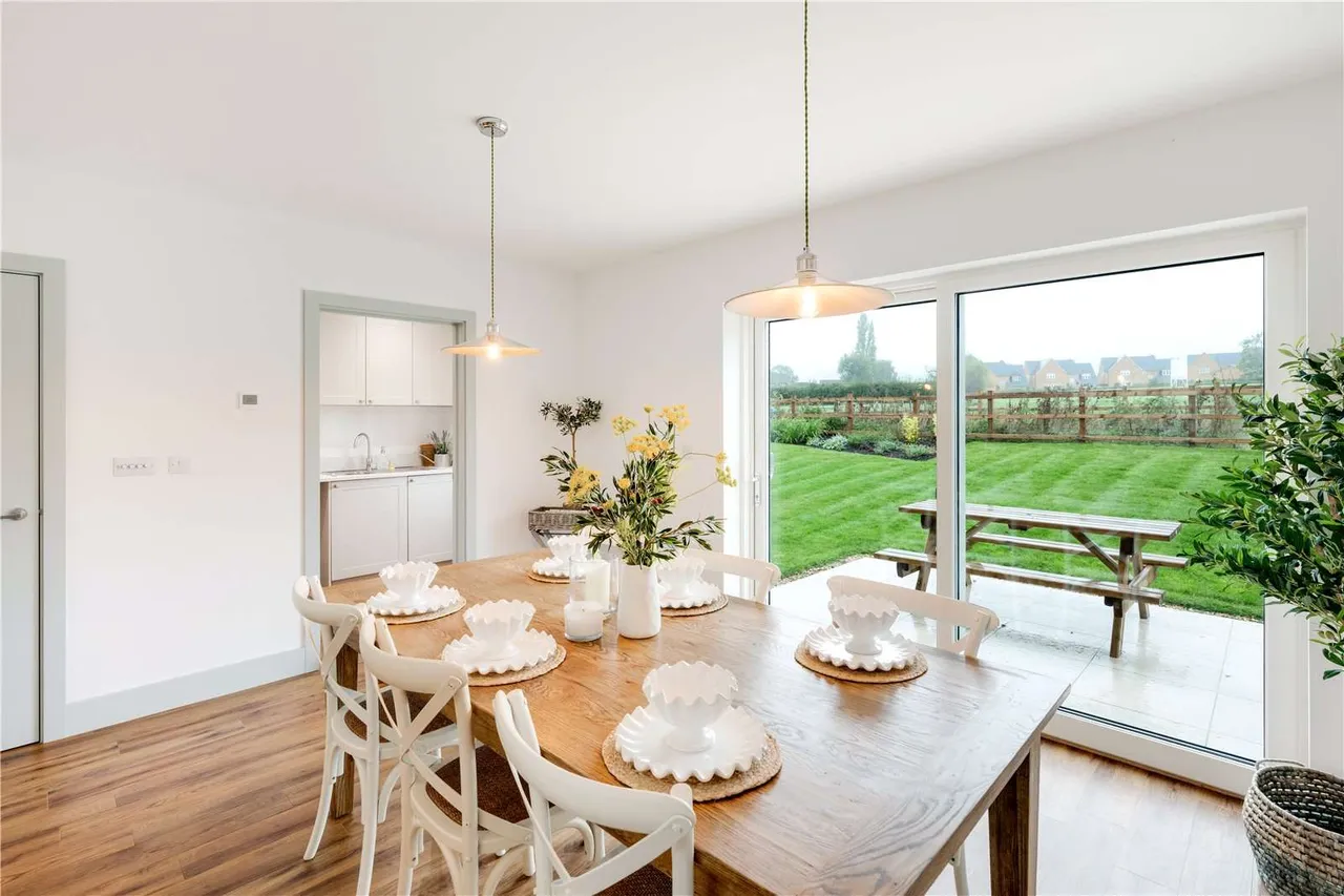 Manor Court, Market Lane, Greet, Cheltenham, GL54 5BJ, photo 5
