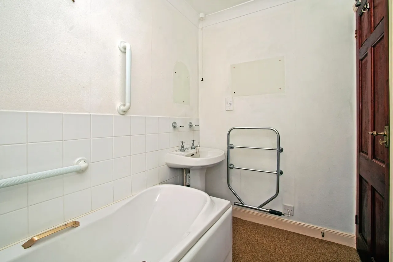 Cogos Park, Falmouth, TR11, photo 14