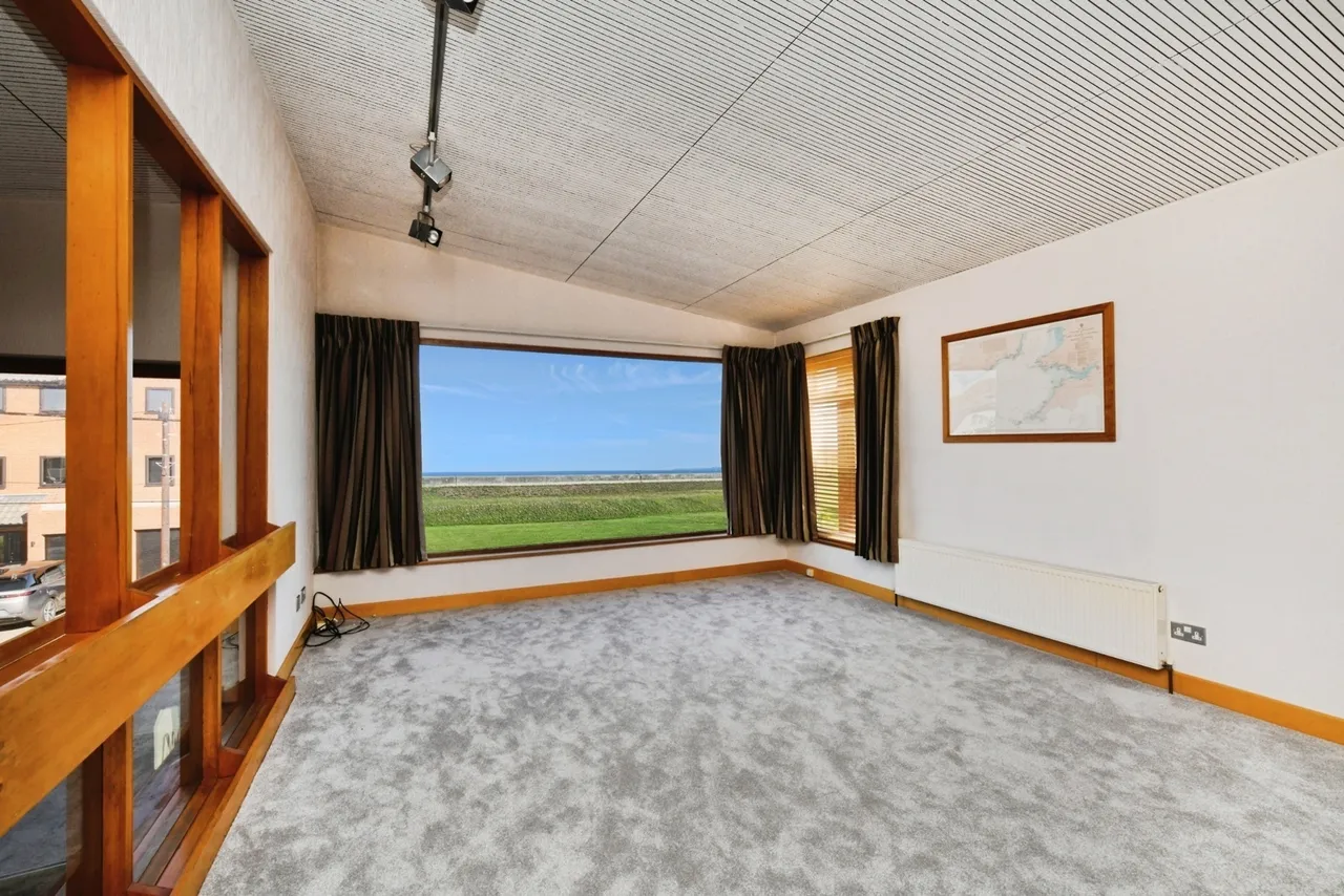 Beveland Road, Canvey Island, Essex, SS8, photo 4