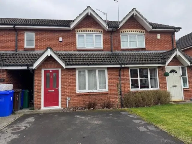 2 bed house to rent, Harrier Close, Manchester