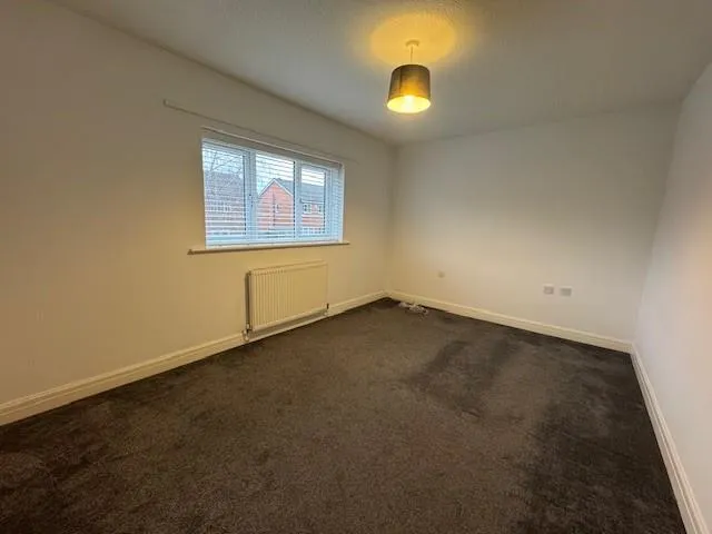 Harrier Close, Manchester, photo 5