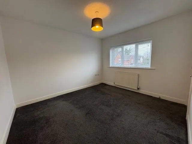 Harrier Close, Manchester, photo 4