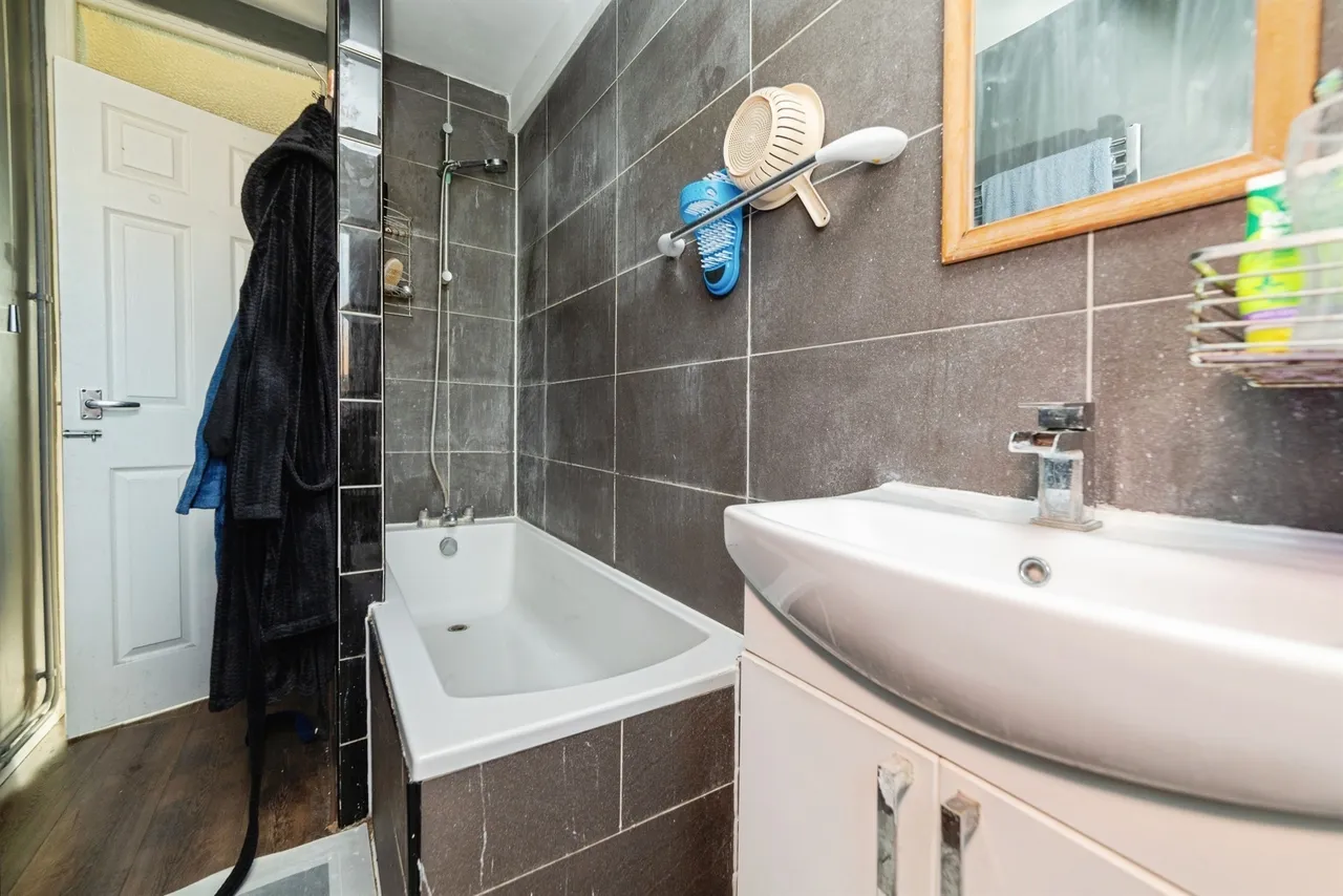 Hutton Close, Hertford, SG14, photo 11