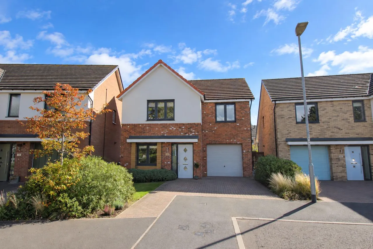 3 bed house for sale, Lamorbey Walk, Chester Le Street, DH3