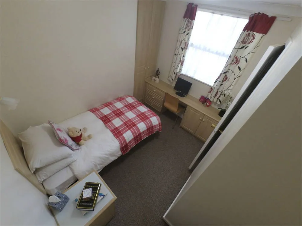 Royal Terrace, Barrack Road, Northampton, NN1 3RF, photo 3