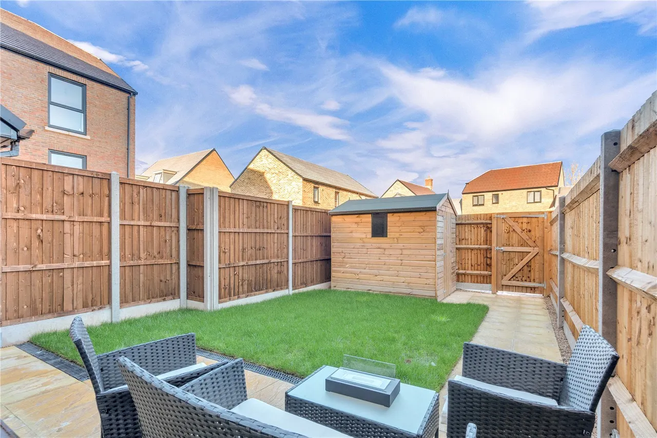 Whitecliff, Ebbsfleet Valley, DA10, photo 5