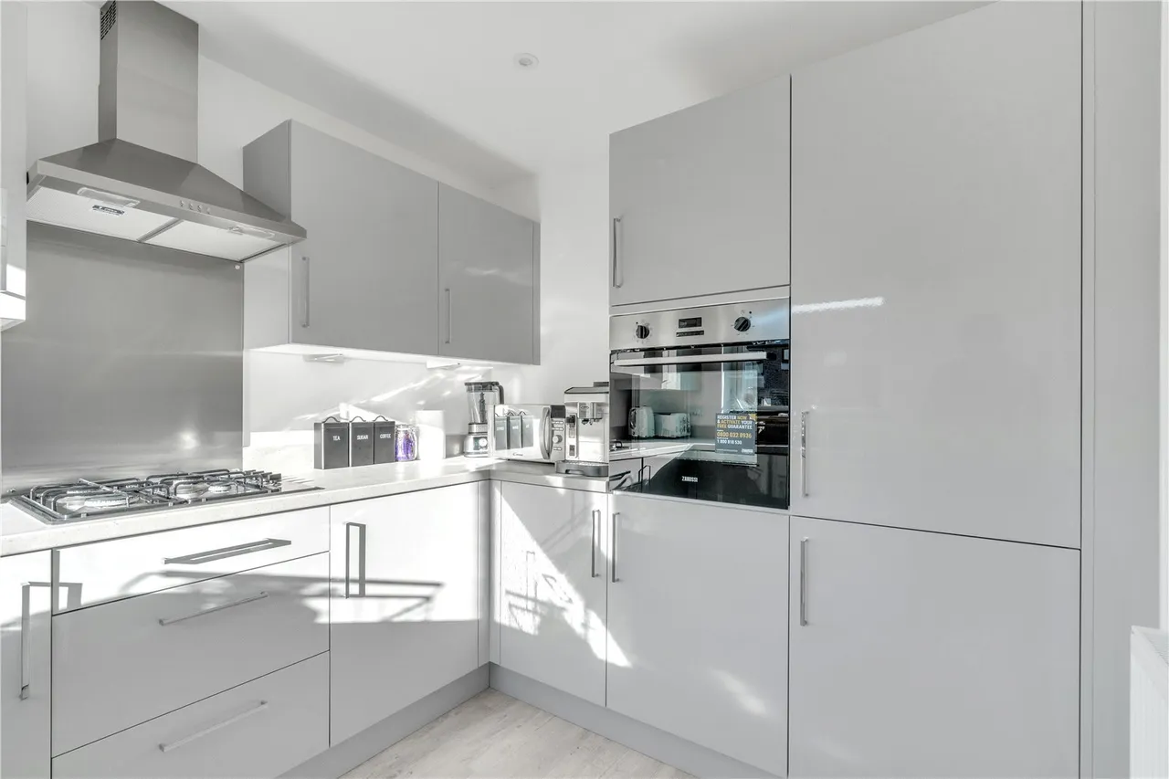 Whitecliff, Ebbsfleet Valley, DA10, photo 14
