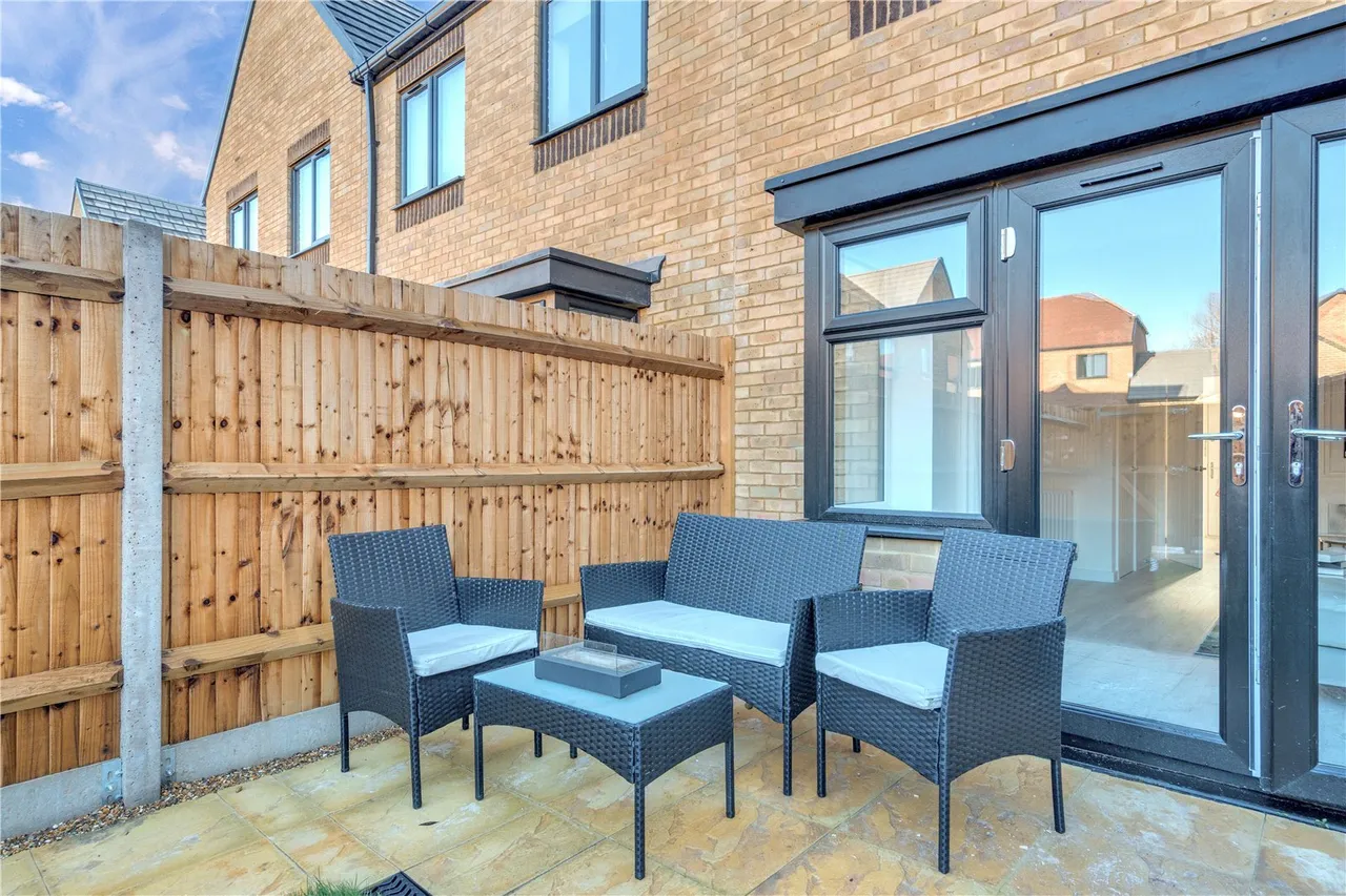 Whitecliff, Ebbsfleet Valley, DA10, photo 27