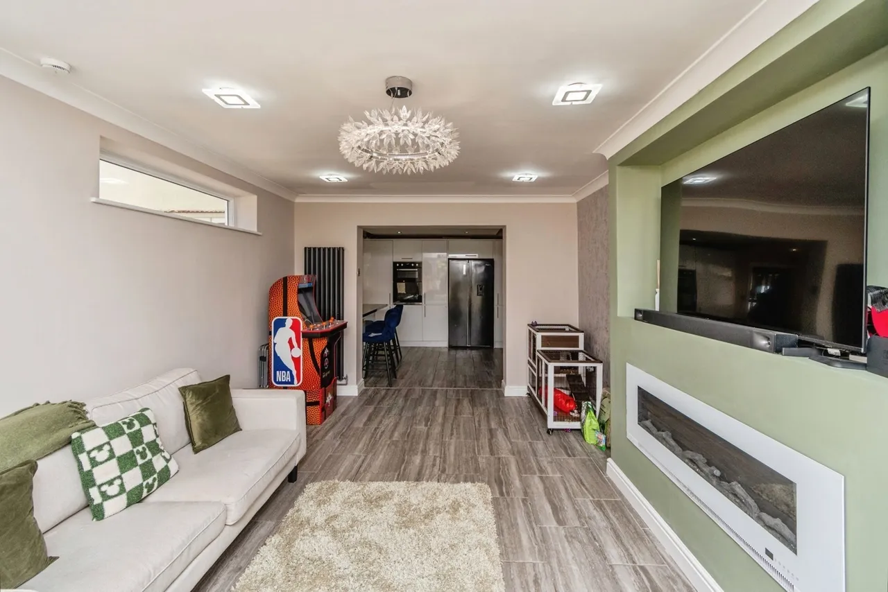 Foster Avenue, Hednesford, Cannock, WS12, photo 6